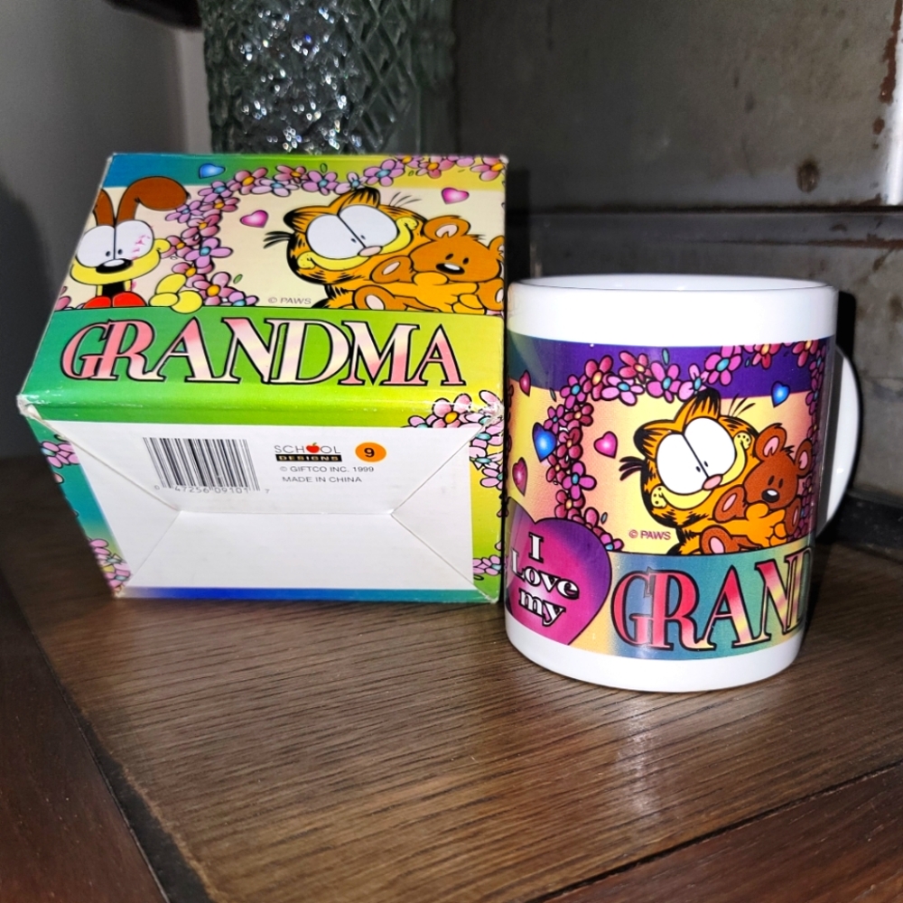 VINTAGE 1999 "I Love My Grandma" Garfield Gift Coffee Mug - NEW IN BOX